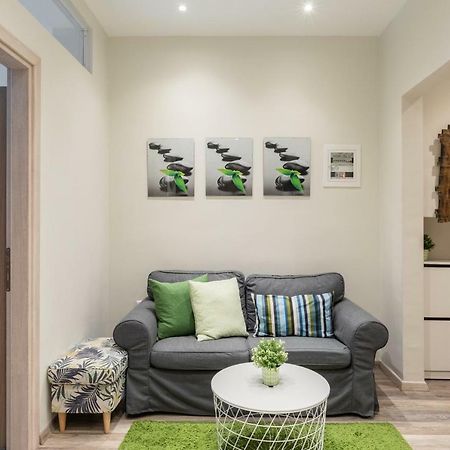 Cozy Apartment In City Center Tesalonika Bagian luar foto