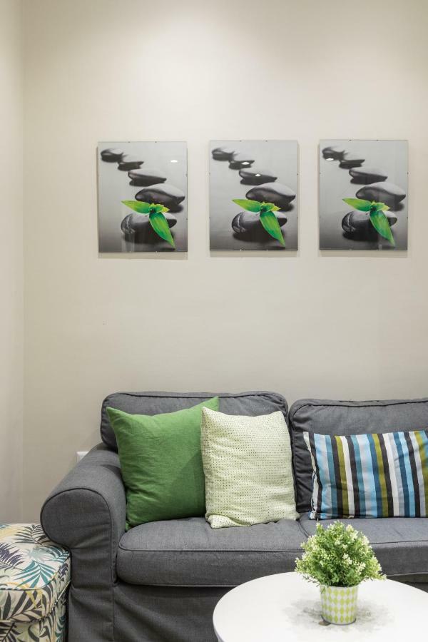 Cozy Apartment In City Center Tesalonika Bagian luar foto